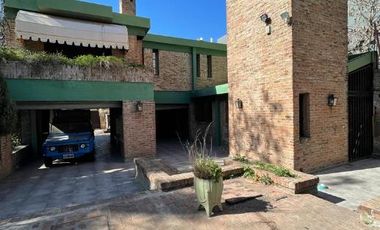 Casa en venta en Moron Centro