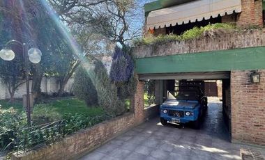 Casa en venta en Moron Centro
