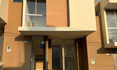 casa en venta en los patios. Cod V4771