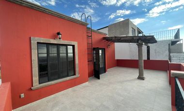 Casa Vista Hermosa, en Privada con acceso controlado