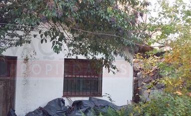 Importante chalet a refaccionar en  microcentro de San Miguel