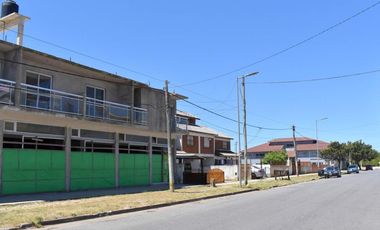 UNIDAD FUNCIONAL A METROS DEL MAR