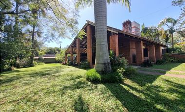 Hermosa casa a metros del río, Paso de la Patria.