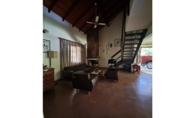 Hermosa casa a metros del río, Paso de la Patria.