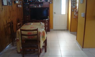 LONGCHAMPS: BARRIO POLICIAL. DUPLEX  3 DORMITORIOS C/ PARQUE  y GARAGE PARA DOS AUTOS ***EXCELENTE OPORTUNIDAD***