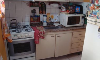 LONGCHAMPS: BARRIO POLICIAL. DUPLEX  3 DORMITORIOS C/ PARQUE  y GARAGE PARA DOS AUTOS ***EXCELENTE OPORTUNIDAD***
