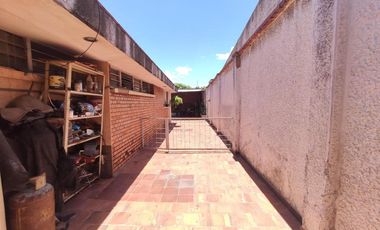 casa en venta en barrio blanco. Cod V25051