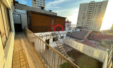 Casa en Arriendo en Avenida Angamos 1311