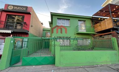 Casa en Arriendo en Avenida Angamos 1311