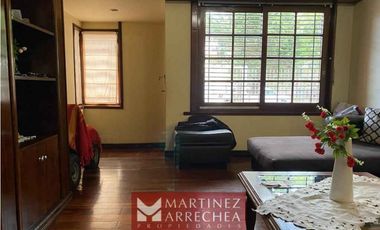 Casa 5 ambientes Colinas de Peralta Ramos con quincho y patio