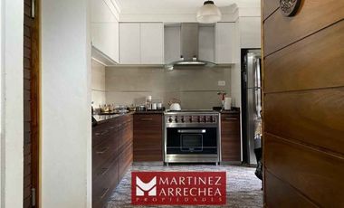 Casa 5 ambientes Colinas de Peralta Ramos con quincho y patio