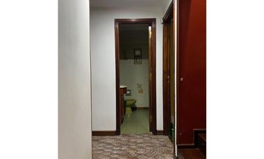 Casa 5 ambientes Colinas de Peralta Ramos con quincho y patio