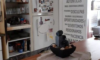 Chalet con departamento en venta