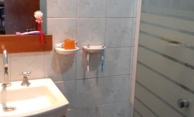 Chalet con departamento en venta