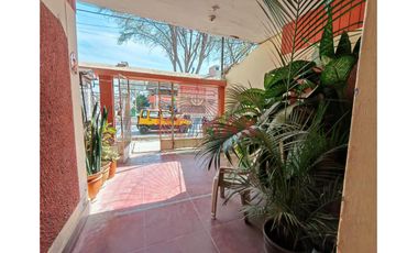 💼 Invierte En Av. Grau: Casa Con Alto Potencial Comercial