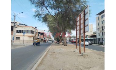 💼 Invierte En Av. Grau: Casa Con Alto Potencial Comercial