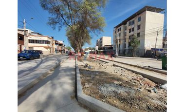 💼 Invierte En Av. Grau: Casa Con Alto Potencial Comercial