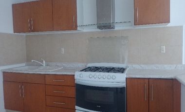 CASA EN ESQUINA AL NORTE EN COTO$2,250