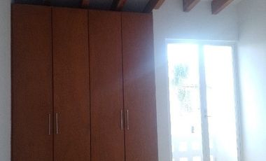 CASA EN ESQUINA AL NORTE EN COTO$2,250