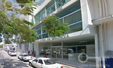 Renta de Edificio de 3 niveles con oficinas en Calle Juárez, Col. Centro, Coatzacoalcos, Ver.