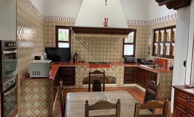Residencia estilo Cuernavaca