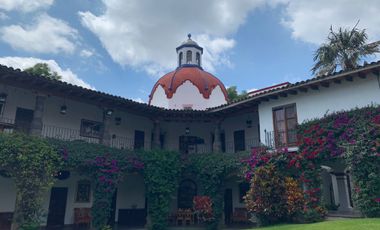 Residencia estilo Cuernavaca
