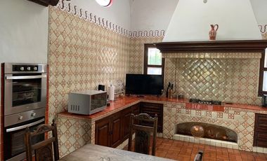 Residencia estilo Cuernavaca