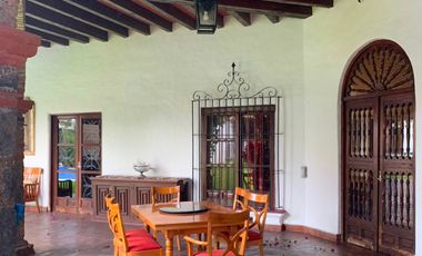 Residencia estilo Cuernavaca