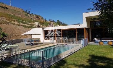 Casa en Venta en Condominio Cerro Cristal