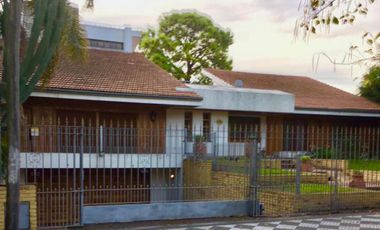 Hermosa casa de 2 plantas con lote de 20x55