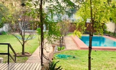 Hermosa casa de 2 plantas con lote de 20x55