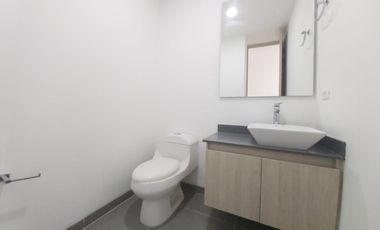 apartamento en arriendo en loma de las brujas. Cod A61741