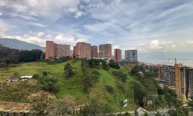 apartamento en arriendo en loma de las brujas. Cod A61741