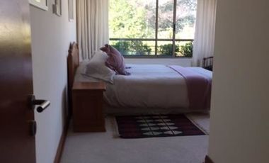 Departamento muy amplio venta lindos jardines / Vitacura