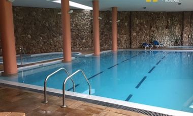 Departamento muy amplio venta lindos jardines / Vitacura