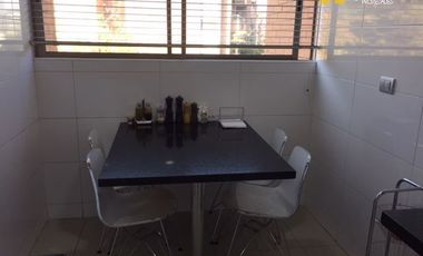 Departamento muy amplio venta lindos jardines / Vitacura