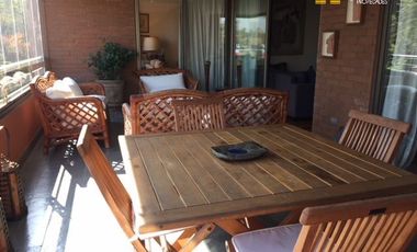 Departamento muy amplio venta lindos jardines / Vitacura