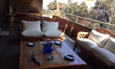 Departamento muy amplio venta lindos jardines / Vitacura