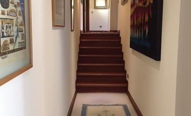 Departamento muy amplio venta lindos jardines / Vitacura