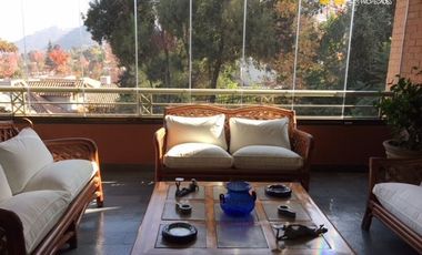 Departamento muy amplio venta lindos jardines / Vitacura