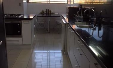 Departamento muy amplio venta lindos jardines / Vitacura