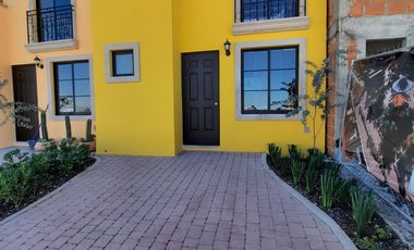 CASA EN VENTA SAN MIGUEL DE ALLENDE A 5 MINUTOS DE PLAZA LA LUCERNAGA