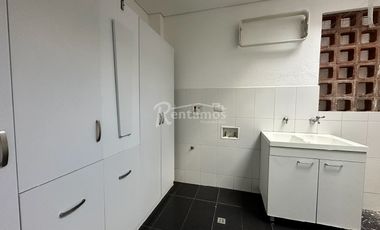 casa en arriendo en tres esquinas. Cod A776592