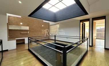 casa en arriendo en tres esquinas. Cod A776592