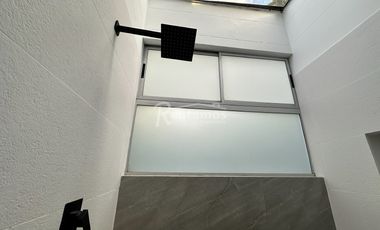 casa en arriendo en tres esquinas. Cod A776592