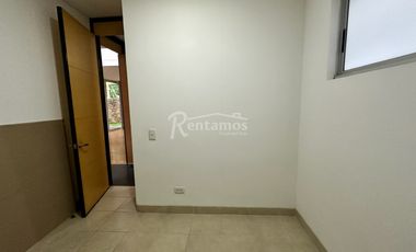 casa en arriendo en tres esquinas. Cod A776592
