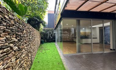 casa en arriendo en tres esquinas. Cod A776592