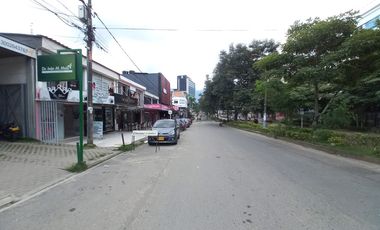 local en arriendo en local 2-edificio biomedica piso 1. Cod A13960