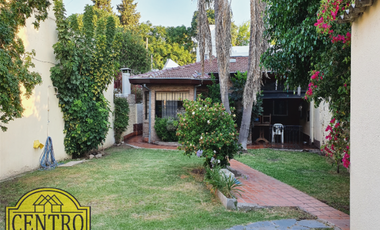 Chalet, 4 Ambientes, Parque, Garage, Zona Residencial