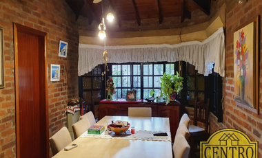 Chalet, 4 Ambientes, Parque, Garage, Zona Residencial